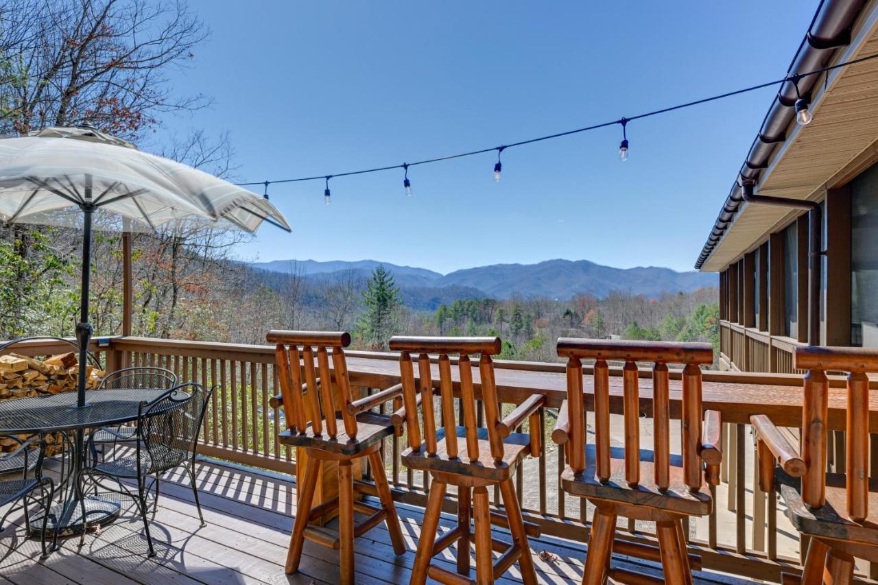 Hébergement de vacances Beautiful Bryson With Hot Tub And Mtn Views! Bryson City